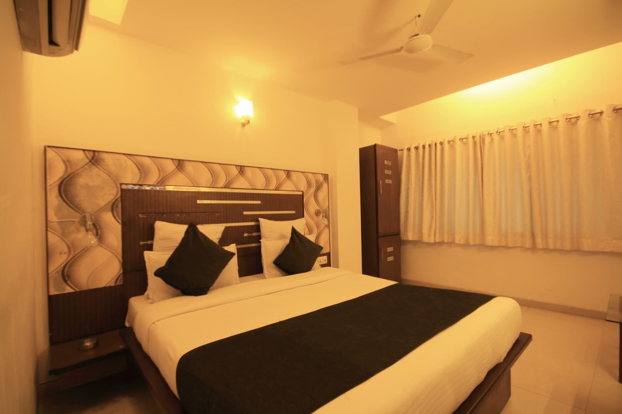 Fabhotel Kadamb Inn Ahmedabad Eksteriør bilde