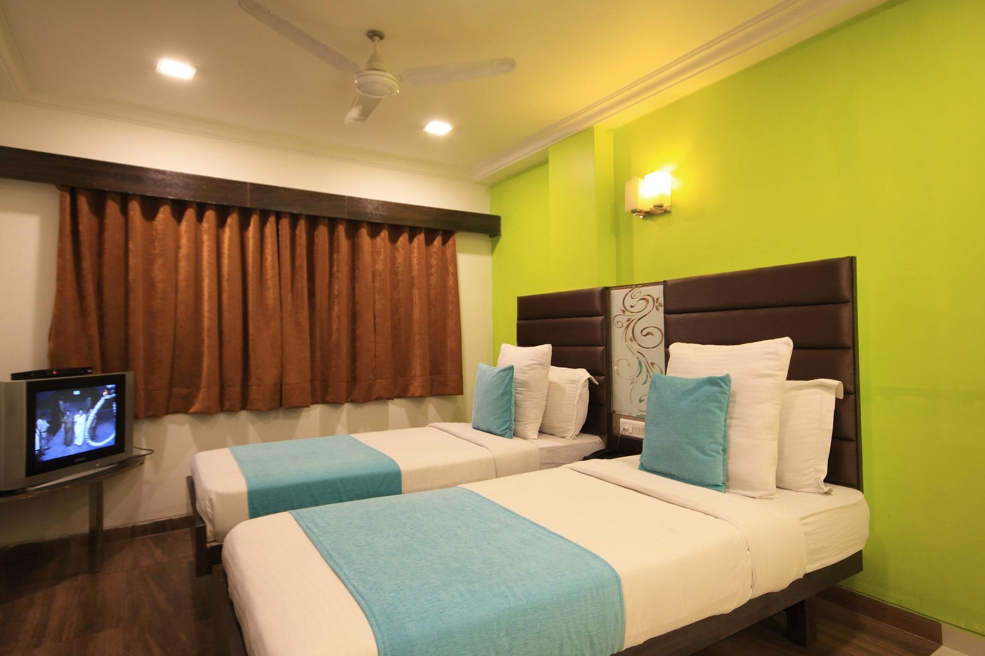 Fabhotel Kadamb Inn Ahmedabad Eksteriør bilde