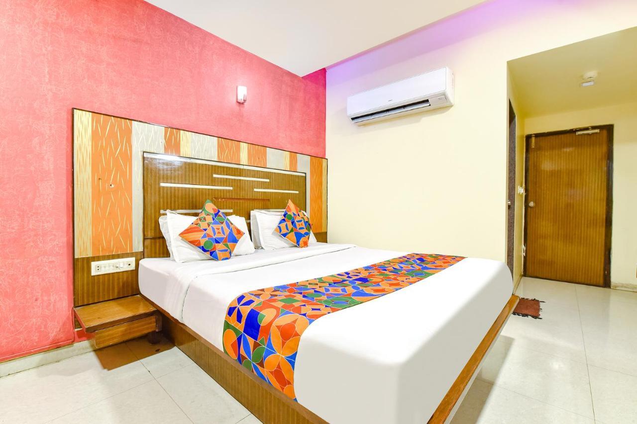 Fabhotel Kadamb Inn Ahmedabad Eksteriør bilde